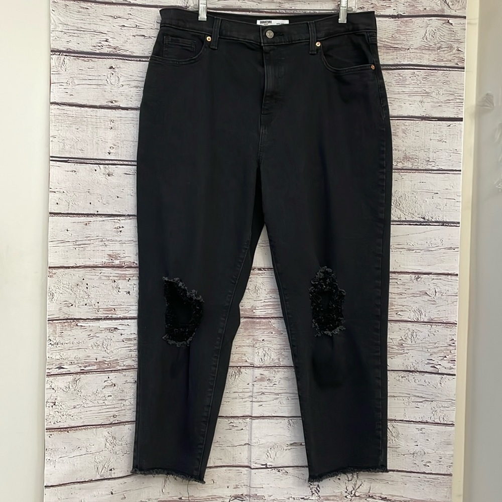 Levi Strauss Mom Jeans